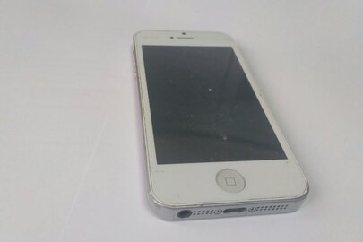 Мобільний телефон Apple iPhone 5