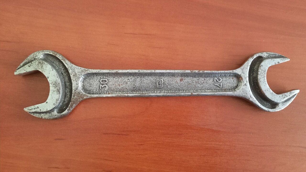 Ключ металевий рожковий 30 х 27