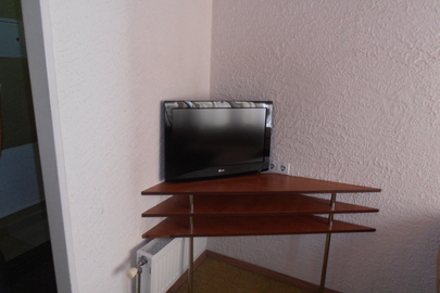 Телевізор марки "LG" модель 26LG300C-ZA, бувший у використанні, чорного кольору