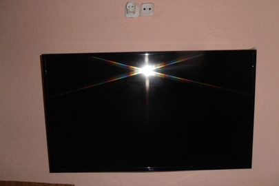 Телевізор марки "LG" модель 43LF510V-ZA, бувший у використанні, чорного кольору