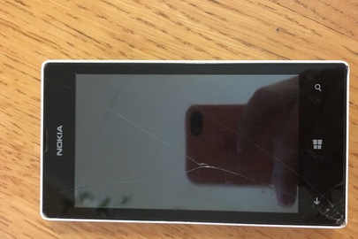 Мобільний телефон марки "Nokia 525", б/в