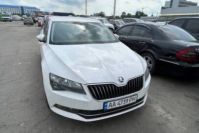 Транспортний засіб - автомобіль марка: SKODA, модель: SUPERB, категорія: ЛЕГКОВИЙ, колір: БІЛИЙ, рік виробництва: 2017, VIN/номер шасі (кузова, рами): TMBAJ4NP9HB301106, реєстраційний номер АА4739РН