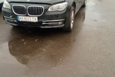 Транспортний засіб - автомобіль марки BMW, модель 730D, шасі (кузов, рама) WBAYC410X0DZ77135, 2014 року випуску, тип – ЗАГАЛЬНИЙ ЛЕГКОВИЙ СЕДАН, колір – ЧОРНИЙ, державний номер АА8223ТА