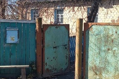 Житловий будинок загальною площею 119,3 кв.м. з господарськими будівлями та спорудами, житловою площею 51,1 кв.м. адреса: Київська обл, Вишгородський р., с.Катюжанка, вул.Гагаріна,будинок 36