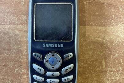 Конфісковане майно за рішенням суду: мобільний телефон марки «Samsung» SGH-X100, б/в