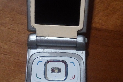 Мобільний телефон Nokia 6131