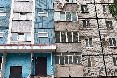Однокімнатна квартира загальною площею 43,0 кв. м., за адресою: Дніпропетровська обл., м. Кривий Ріг, мікрорайон 5й Зарічний, буд. 69, кв. 108