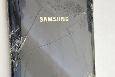 Конфіскація майна за рішенням суду: мобільний телефон "Samsung" модель "Galaxy S8", б/в