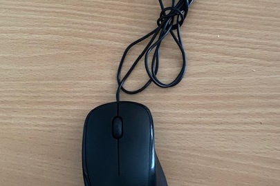 Конфісковане майно за рішенням суду: комп’ютерна мишка, б/в