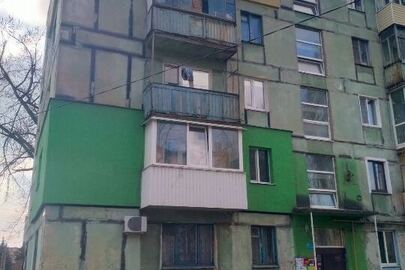 Двокімнатна квартира загальною площею 45,4 кв.м.,  житловою площею 28,2 кв.м., що знаходиться за адресою: Дніпропетровська обл., м. Кривий Ріг, вул. Соборності, буд. 93, кв. 13