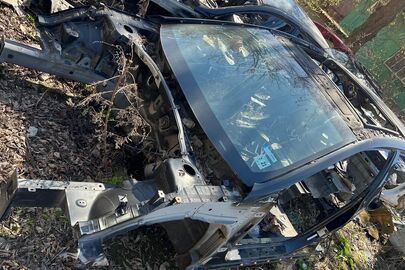 Конфісковане майно за рішенням суду, а саме: комплектуючі до колісного транспортного засобу Lincoln Town Car 1999 року випуску VIN 1L1MF81W6XY607352