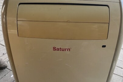 Обігрівач білого кольору, марки «Saturn», б/в