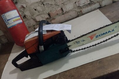 Конфісковане майно за рішенням суду, бензопила марки "Stihl" бувша у використанні.