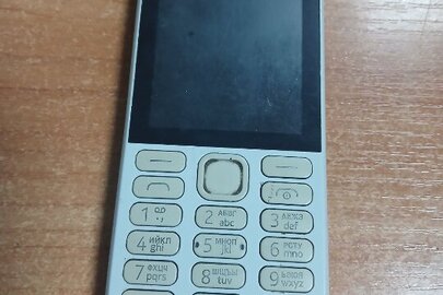 Конфісковане майно за рішенням суду: мобільний телефон марки «Nokia RM-1187 »  б/в