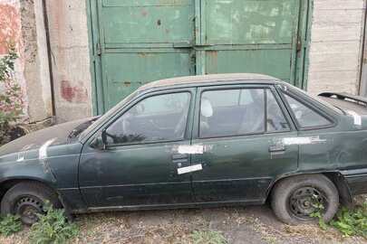 Конфіскація майна за ухвалою суду : легковий автомобіль марки OPEL KADETT, рік випуску 1985, колір зелений, ДНЗ 30707АА, номер кузова: W0L0TC190J5209493