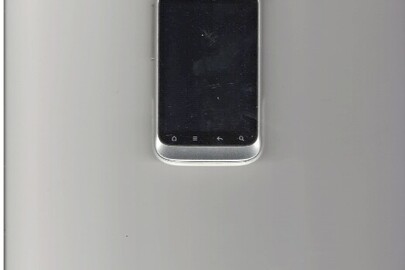Мобільний телефон марки «НТС» білого кольору ІМЕІ: 359144048177482 з батареєю живлення та без сім-картки до нього, б/в
