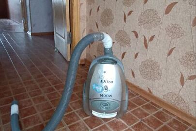 Конфіскація майна за вироком суду: пилосос  Storm extra, б/в