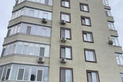 Двокімнатна квартира, загальною площею 60,0 кв.м., житловою площею 24,9 кв.м., що знаходиться за адресою: м. Київ, вул. Писаржевського Академіка, буд. 8, кв. 69
