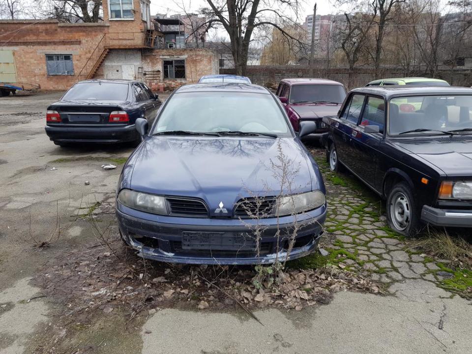 Автомобіль марки MITSUBISHI модель CARIZMA, 2002 р.в., номер кузова:  XMCSNDA1A2F010345, д/н АЕ8769ВО