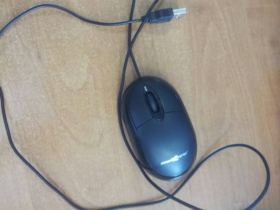 Комп'ютерна мишка MOXXTRO