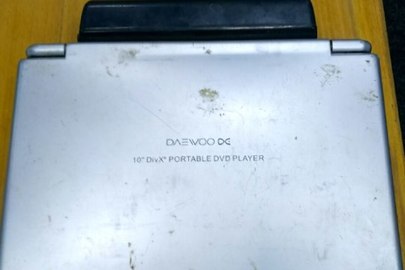 Портативний DVD приймач DAEWOO  DPC-12000PD