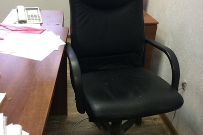 Крісло офісне, штучна шкіра