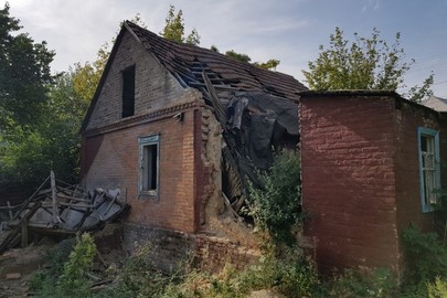 Іпотека. Домоволодіння: житловий будинок заг пл. 75,0 кв.м. із господарчими будівлями та спорудами  та земельна ділянка площею 0,0809 га к.н. 1210100000:03:066:0054 за адресою: Дніпропетровська обл., м.Дніпро, вул. Новорична, 29