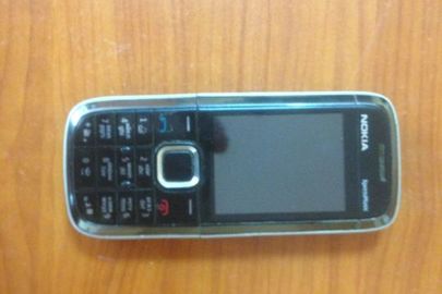 Телефон стільникового зв'язку марки "НОКІА" 5130 в корпусі сіро-чорного кольору із сім-картою