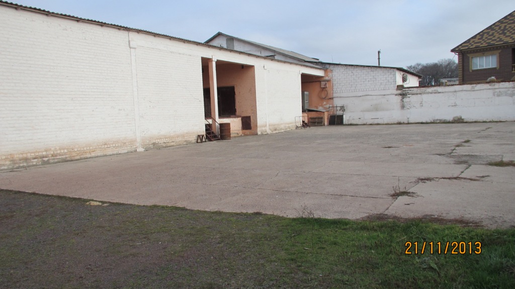 Іпотека. Комплекс нежитлових будівель та споруд загальною площею 739,5 кв.м. за адресою: Дніпропетровська обл., Криворізький р-н, с. Новомайське, вул. Вишнева, 1є