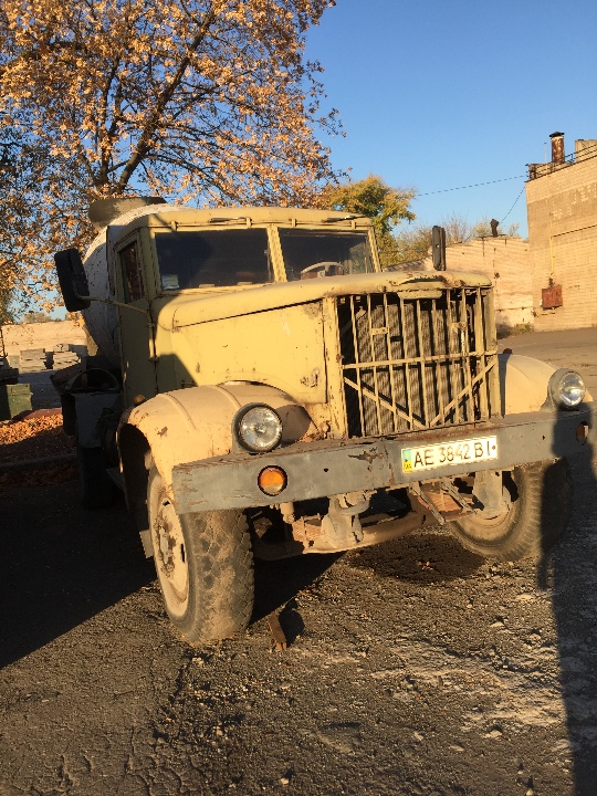 Бетонорозмішувач-С марки КРАЗ модель 256Б1, 1993 р.в., номер кузова: X1C256000P0700816, д/н АЕ3842ВІ