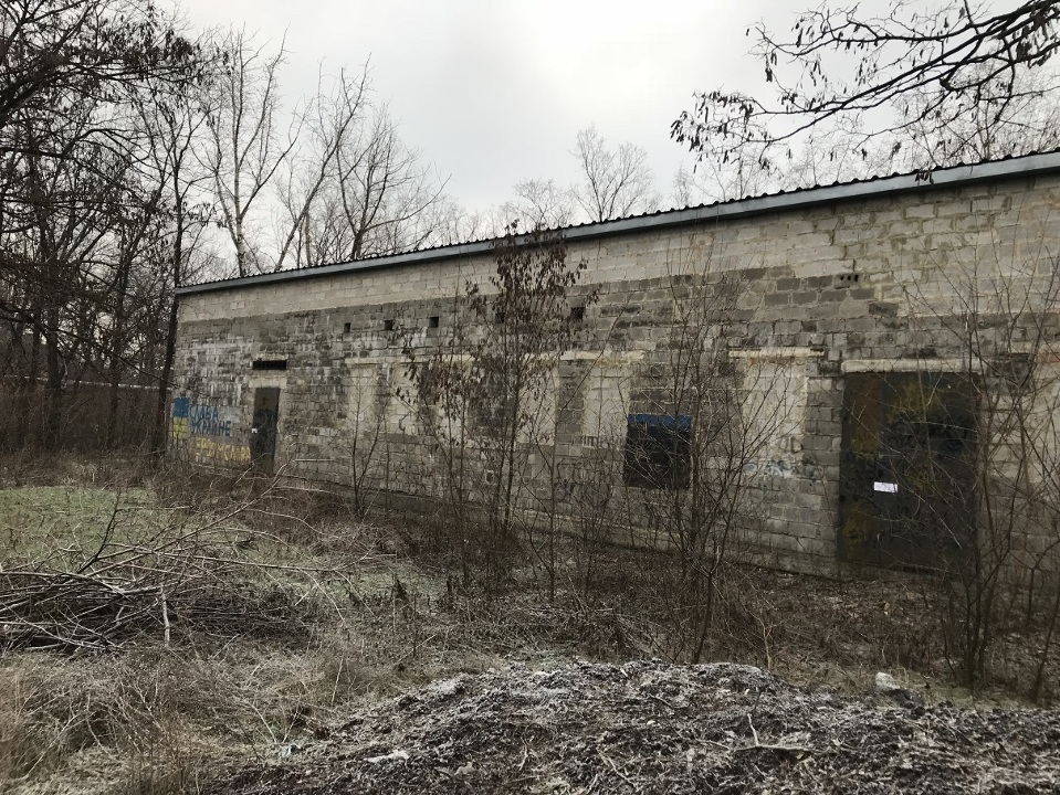 Об'єкт незавершеного будівництва готовністю 66,1%: будівля лазні  загальною площею 448,1 кв.м. за адресою: Донецька обл., м. Селидове, м. Українськ, вул. Жовтнева, буд. 1-б