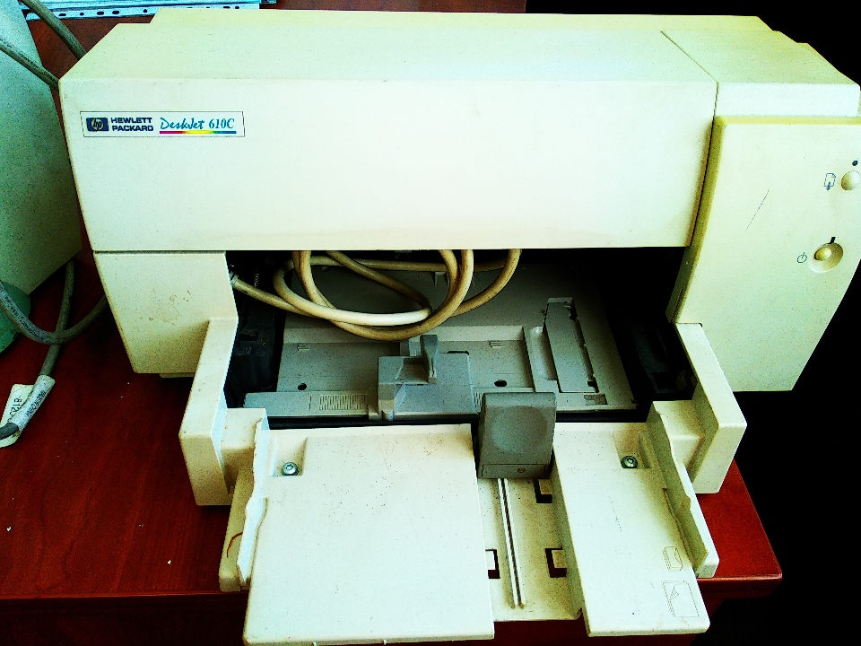Принтер HP DeskJet 610C