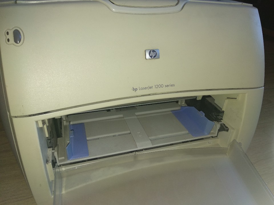 Принтер HP Laser Jet - 1200