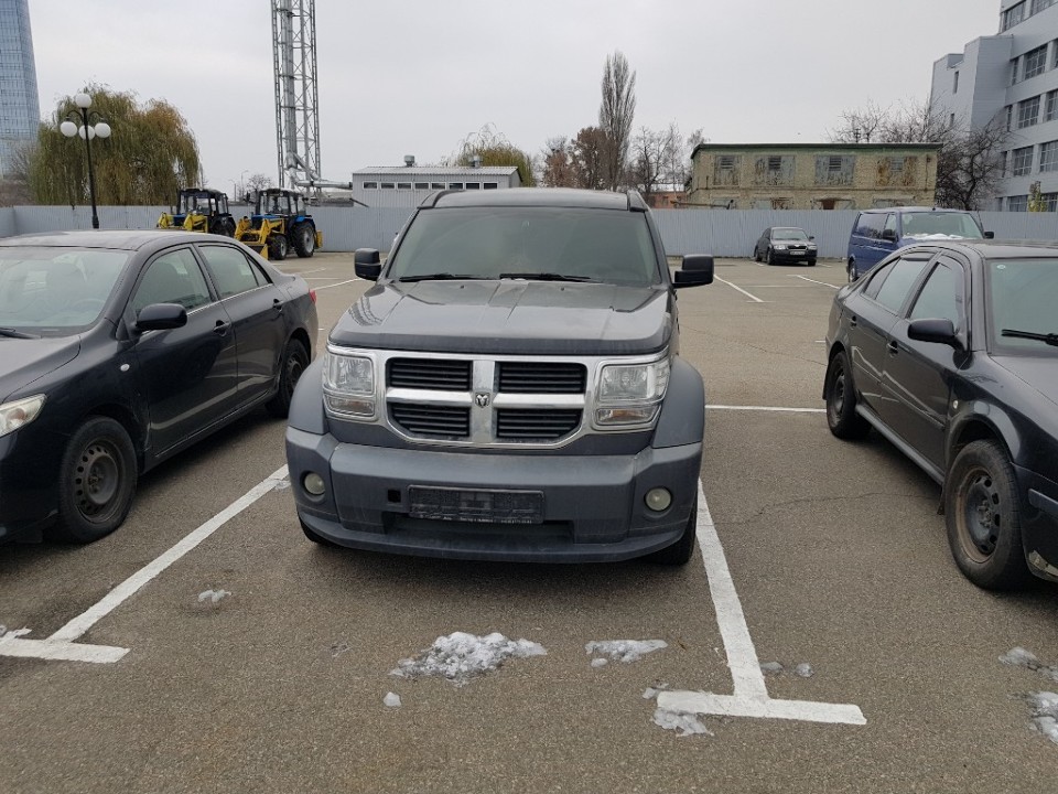Автомобіль марки DODGE модель NITRO STX, 2007 р.в., VIN-номер: 1D8GUE8977W722884, реєстраційний номер АЕ8440СН