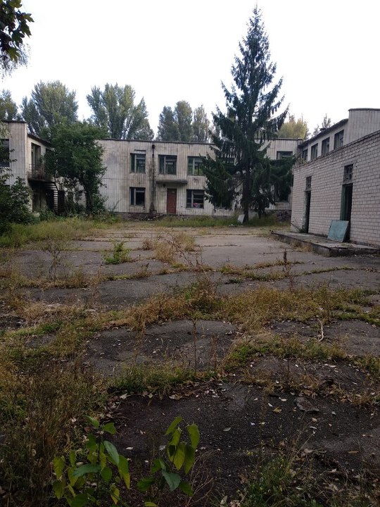 Іпотека. Дитячий комбінат загальною площею 2212,8 кв.м. за адресою: Дніпропетровська обл., м.Кам'янське, вул. Нікопольська, буд. 46