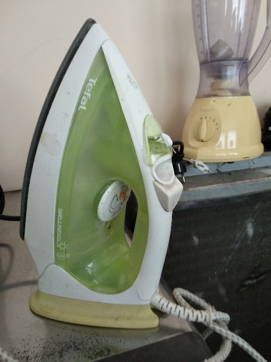 Праска Tefal