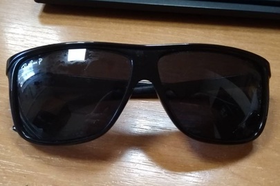 Сонцезахисні окуляри фірми Ray-Ban P