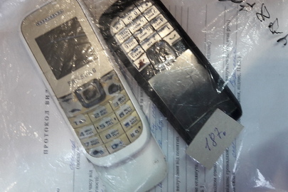Мобільні телефони: Nokia, imei відсутній; Samsung, imei відсутній