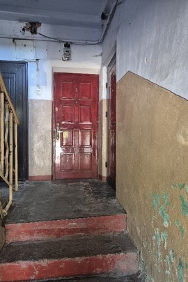 Однокімнатна квартира, загальною площею 28,3 м.кв., за адресою: Івано-Франківська область, Надвірнянський район, м. Надвірна, вул. Європейська (Рамішвілі), буд. 7, кв. 3