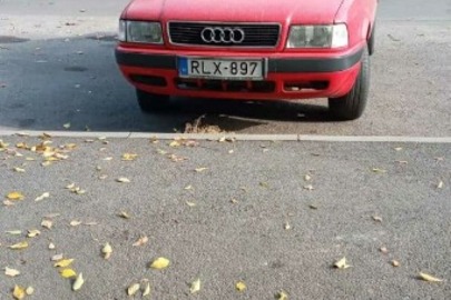 Легковий автомобіль AUDI 80, 1993 року випуску, ДНЗ Угорщини RLX897, номер кузова: WAUZZZ8CZNA233264, колір червоний