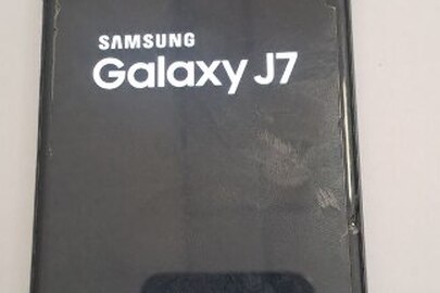 Конфісковане майно за рішенням суду: мобільний телефон марки "Samsung-Galaxy J7", ІМЕІ 1: З56З89084286852, IMEI 2: 356389084286850, б/в