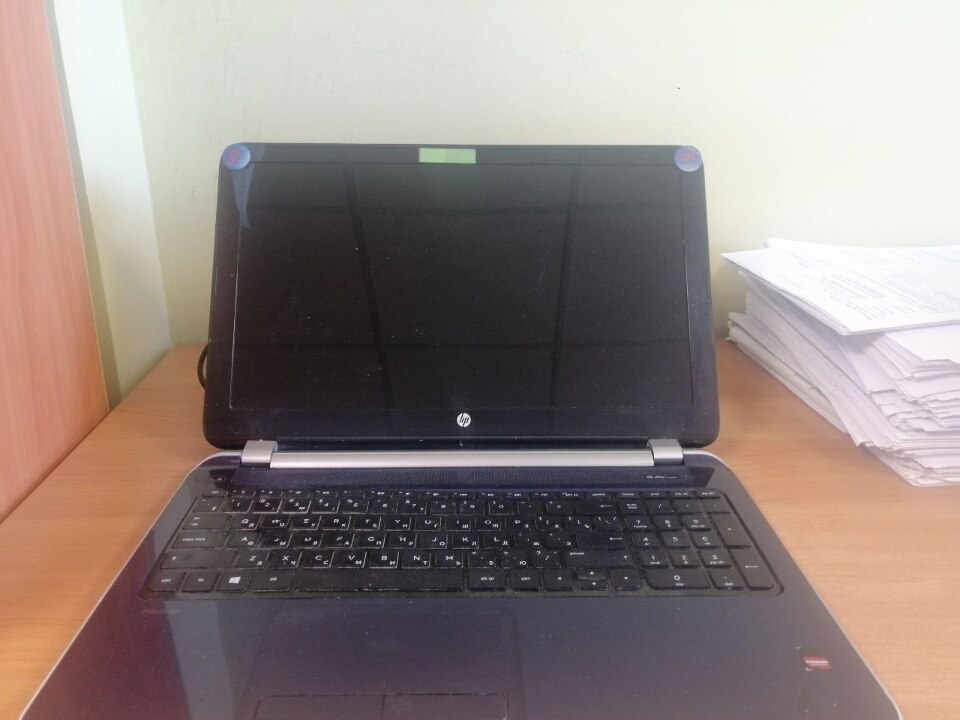 Ноутбук марки «НР», серія SCD4074G7N, модель RT3290LE із зарядним пристроєм, б/в