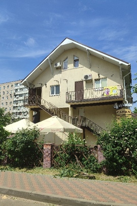 33/100 часток нежитлового приміщення, загальною площею 375.5 кв.м., що знаходиться за адресою: Київська область, Бучанський район, м. Вишневе, вулиця Європейська (стара назва Жовтнева), будинок 15-А