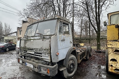 Колісний транспортний засіб марки КАМАЗ, модель 54112, 2005 року випуску, сірого кольору, VIN код: XTC55111C52251906, реєстраційний номер ВН5326ІС