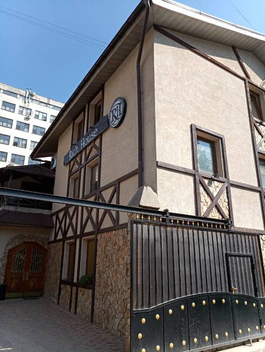 ІПОТЕКА. Нежила будівля кафе-бару, загальною площею 663,2 кв.м., за адресою: м. Одеса, вул. Героїв Крут (Валентини Терешкової), 35-а