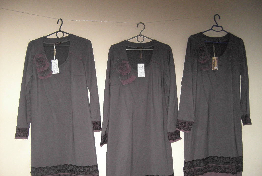 Нові жіночі плаття сірого кольору у кількості 3 шт.