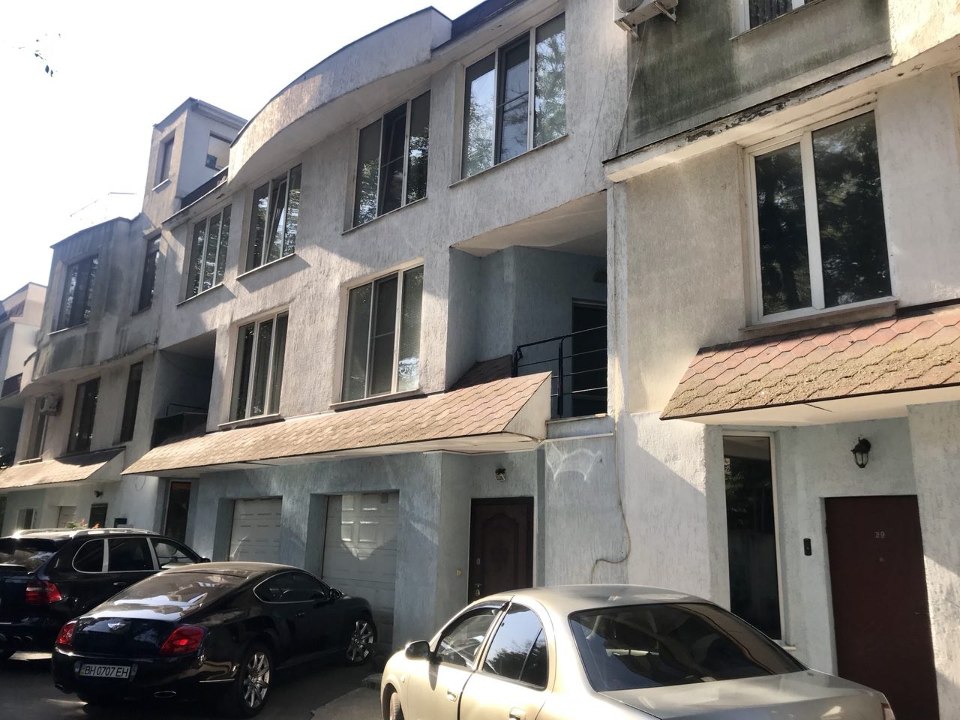 ІПОТЕКА. Будівля пансіонату сімейного відпочинку загальною площею 190,2 кв.м., за адресою: м. Одеса, вул. Дача Ковалевського, буд. 95/38