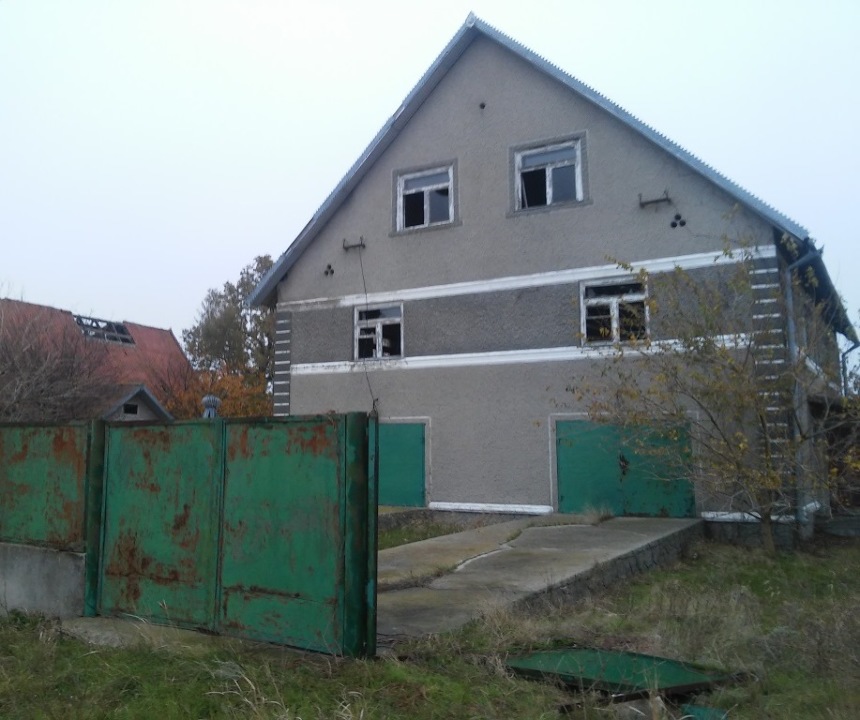 ІПОТЕКА. Житловий будинок загальною площею 185,3 кв.м., та земельна ділянка площею 0,10 га, кадастровий номер: 5120885600:02:002:0223, за адресою: Одеська обл., Білгород-Дністровський р-н, с. Приморське, вул. Курортна, 48А
