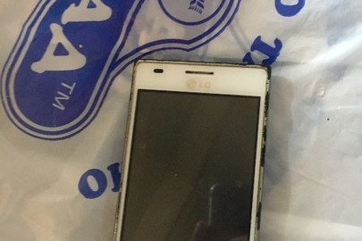Мобільний телефон "LG-E612", білого кольору