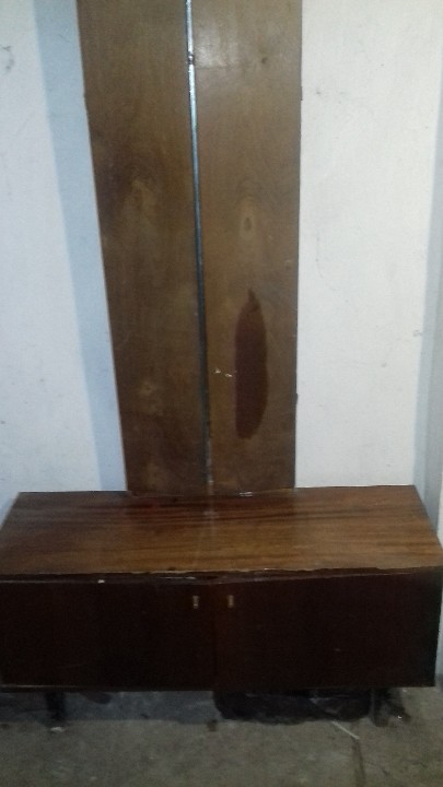 Трюмо коричневого кольору, б/в